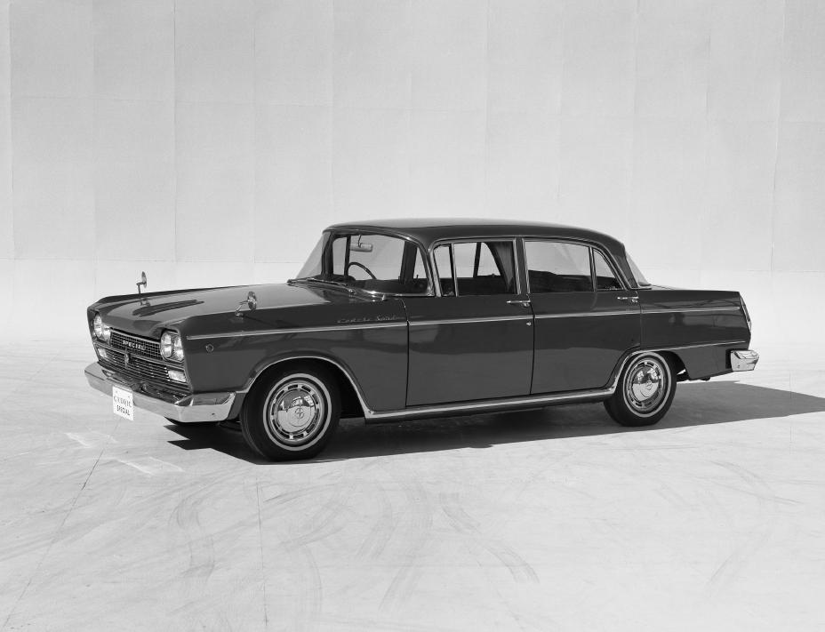 大型乗用車ニッサン・セドリック・スペシャル、いよいよ発売