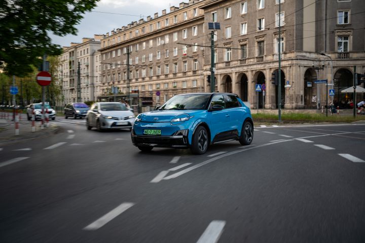 Nowy elektryczny Nissan Micra – ujęcie dynamiczne