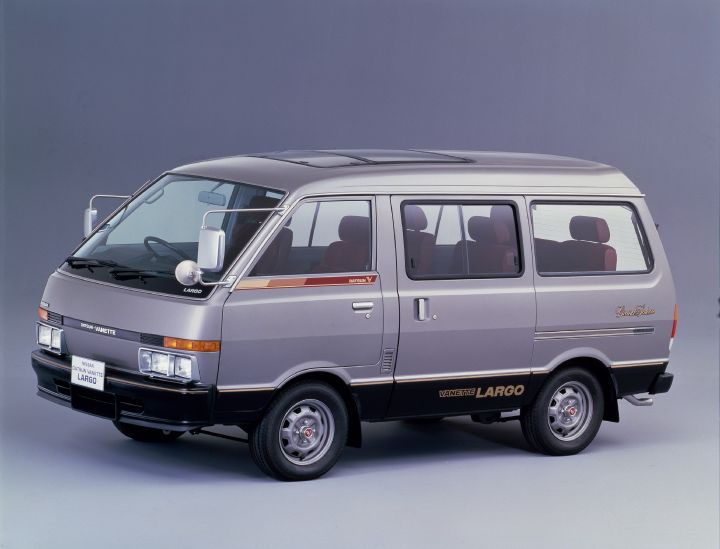 NISSAN バネットラルゴ バネット、バネットラルゴに世界初のパノラマルーフ（フロントチルト式