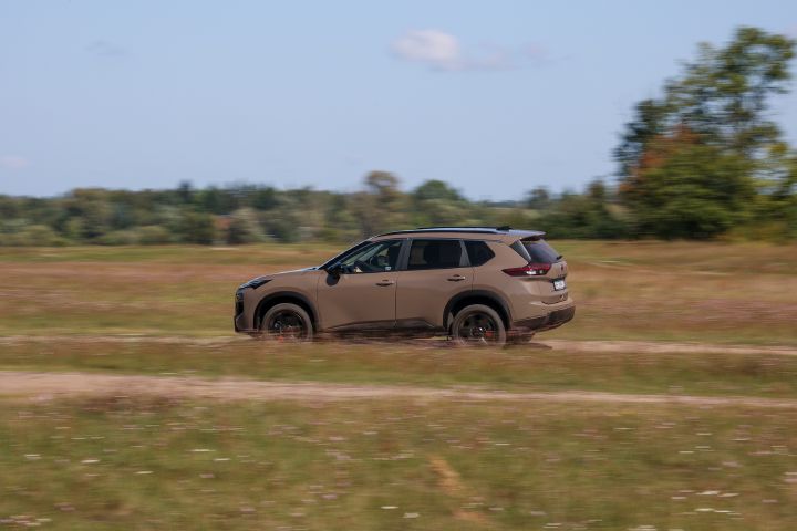 Nowy Nissan X‑Trail N-Trek – ujęcie dynamiczne