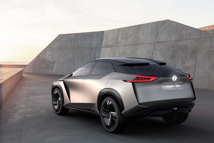 An angled view of the rear drivers side of the Nissan IMx KURO concept