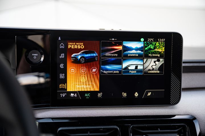 Nowy elektryczny Nissan Micra – wnętrze