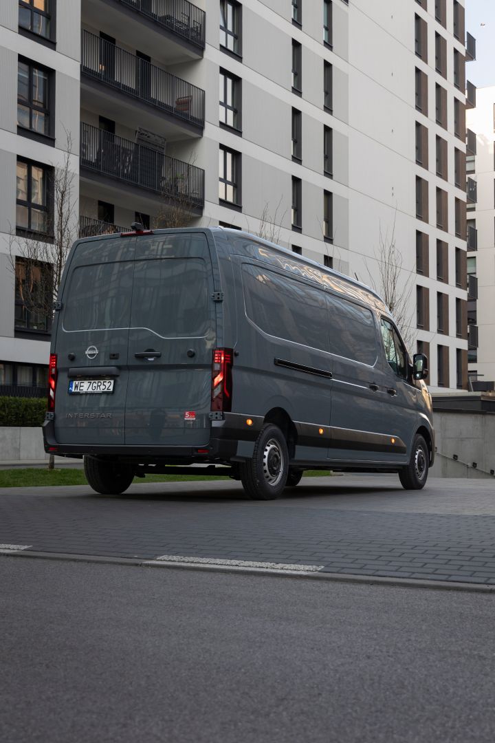 Ujęcie statyczne nadwozia Nissan Interstar LCV