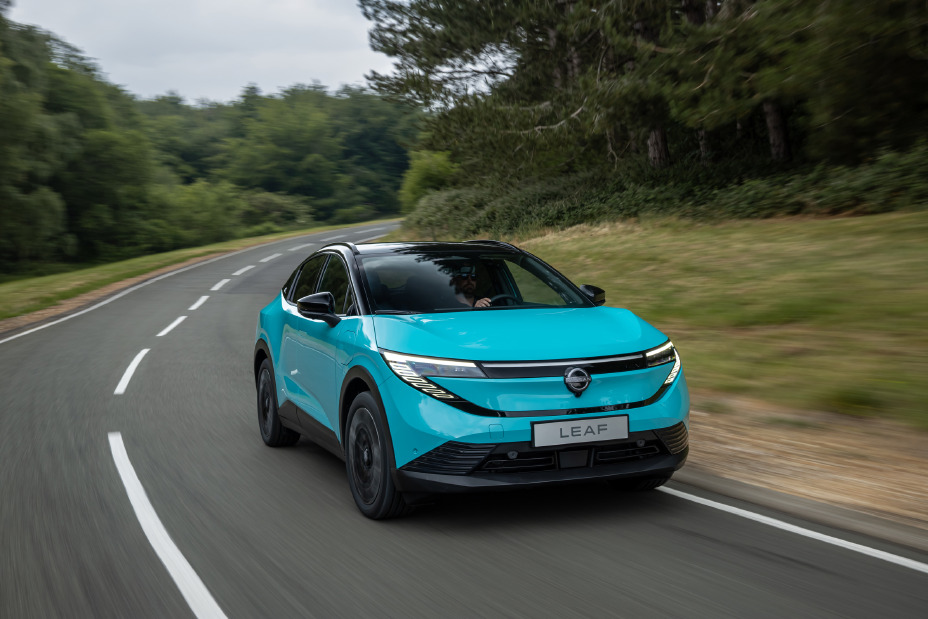Profile view of new LEAF;