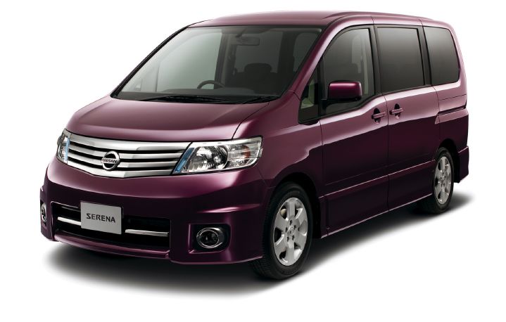 A  日産 セレナ ハイウェイスター thumbnail-720x404.jpg