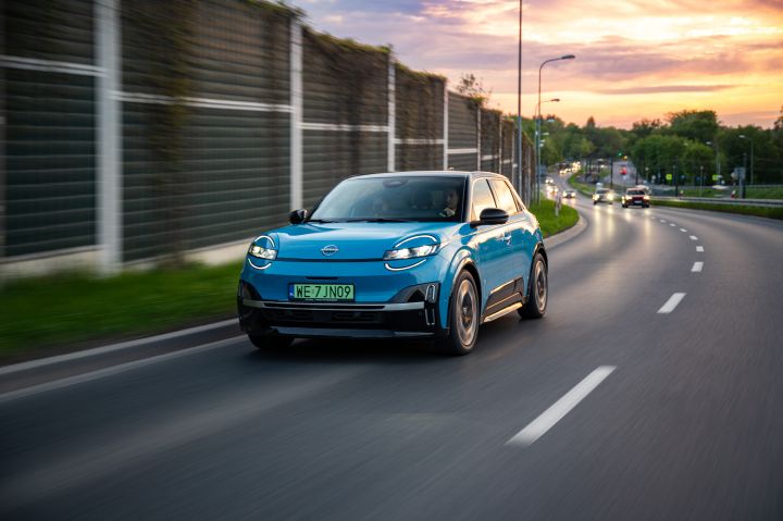 Nowy elektryczny Nissan Micra – ujęcie dynamiczne