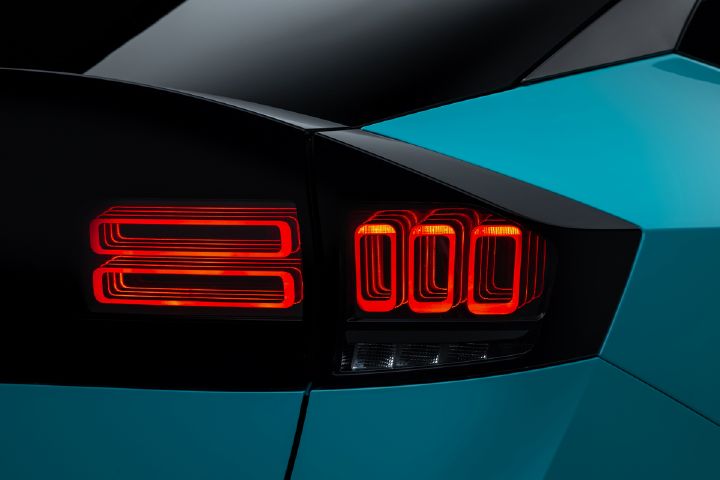 Image shows 3D rear light of the all-new LEAF