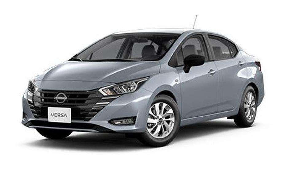 Veículo da versão Versa Sense na cor cinza