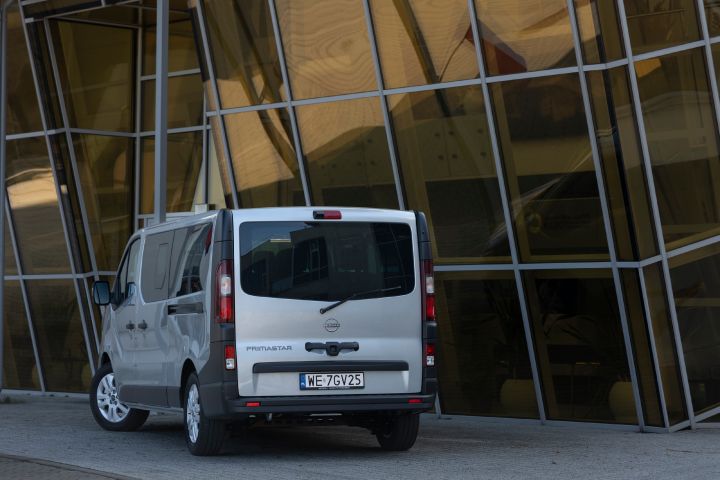 Ujęcie statyczne Nissan Primastar LCV