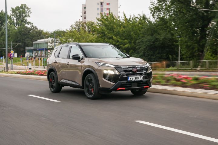 Nowy Nissan X‑Trail N-Trek – ujęcie dynamiczne