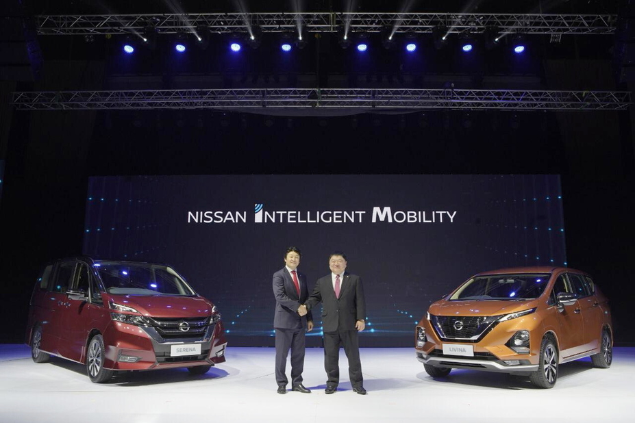 Isao Sekiguchi, President Director, Nissan Motor Indonesia, Yutaka Sanada, Regional Senior Vice President, Nissan Asia & Oceania