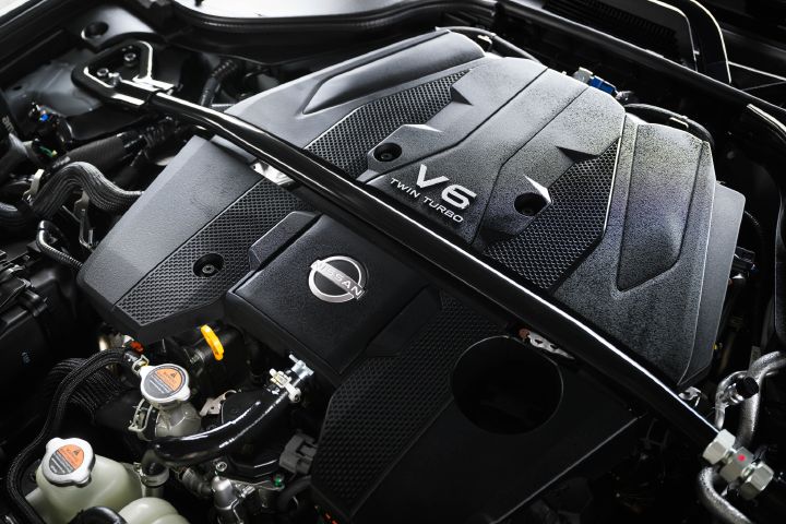 twin‑turbo 3.0‑liter V6 engine in the 2027 Z NISMO Manual Transmission