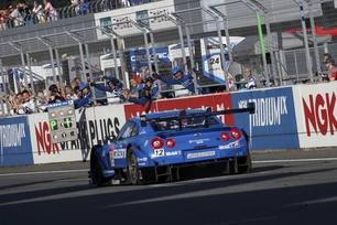 カルソニックIMPUL GT-Rがポール・トゥ・ウィン。GT-Rは開幕4連勝