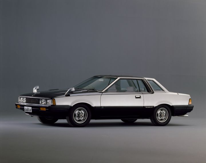 NISSAN GAZELLE 1/20 スケール ハードトップ thumbnail-720x404.jpg