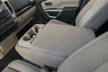 The 2017 TITAN Single Cab, with about a foot shorter wheelbase than TITAN XD, will be offered initially with the new 5.6-liter Endurance V8 (a V6 engine will be available at a later date).