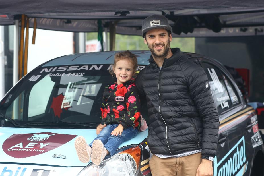 Honorary mid-season champion Kevin King (pictured with his daughter)