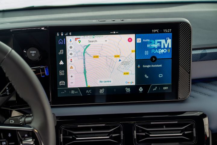 detailed view of Micra infotainment screen showing google maps, audio and google assistant