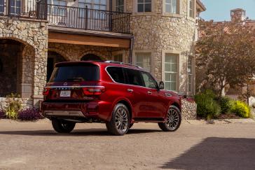 The 2023 Nissan Armada meets the needs of drivers looking for full-size SUV strength and capability with an extensive list of premium features and technologies. The Armada has a bold, chiseled appearance that underlines its capabilities, with desirable elements like a large signature Nissan grille, available 22-inch wheels and standard LED headlights.