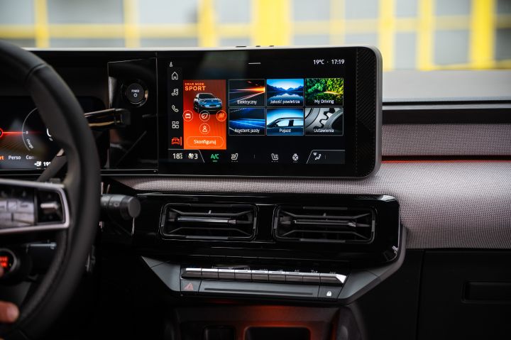 Nowy elektryczny Nissan Micra – wnętrze
