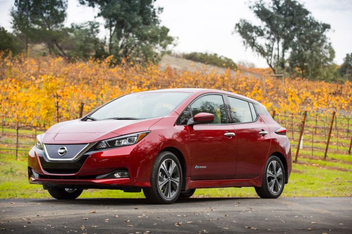 Drivers side angled view of a 2018 Nissan LEAF