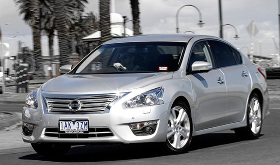 Nissan Altima named one of the ’10 Best Sedans Under US$25,000’ by Kelley Blue Books KBB.com