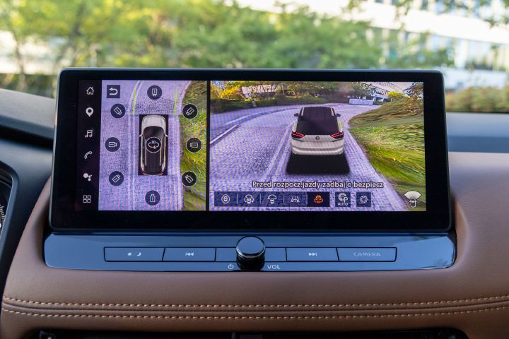 Nowy Nissan X‑Trail Tekna+ – wnętrze