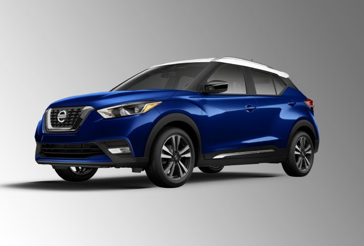 Front driver side rendering of the 2020 Nissan Kicks.
