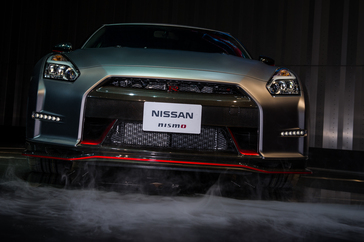 TOKYO (November 19, 2013) - On a stage, under lights and before the flash of cameras, the new Nissan GT-R and GT-R NISMO bowed on the eve of the Tokyo International Motor Show.