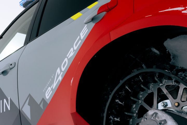 Focus on a left rear door of Nissan X‑Trail Mountain Rescue, a X‑Trail e‑4ORCE