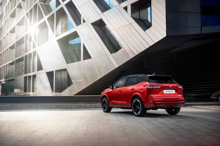 Nissan Qashqai, il primo crossover di sempre si rinnova ed è ancora più Qashqai