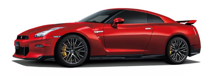 Vibrant red GT‑R 2025 photo from bodyside with white background