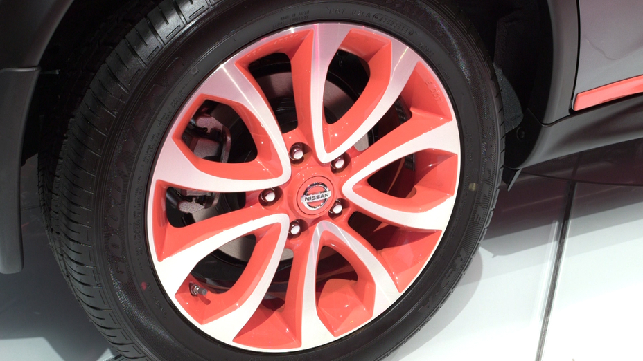 Juke Rouge Studio JUKE Color Studio offers owners a bold new way to