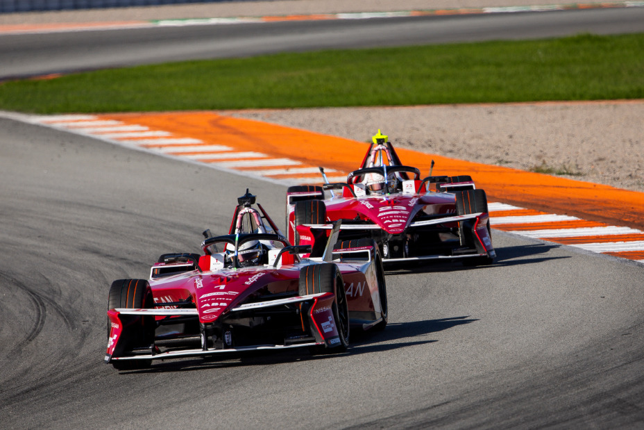 Front on shot of Oliver Rowland on-track in the #1 Nissan e‑4ORCE 05, with Norman Nato in the #23 car just behind him during Pre-Season Testing in Valencia.