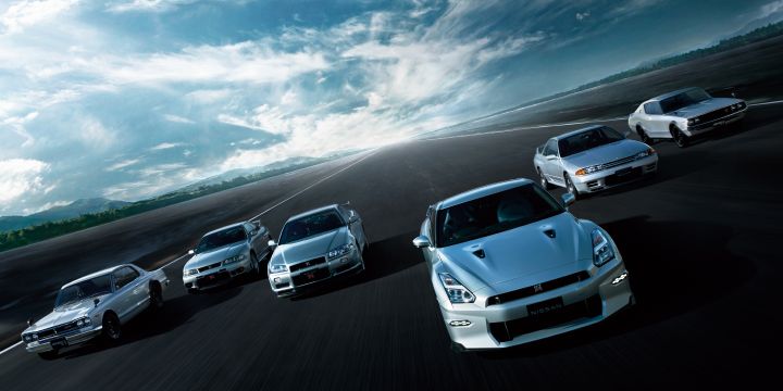 Ultimate metal silver GT‑R 2025 and other GT‑R models parked under blue sky