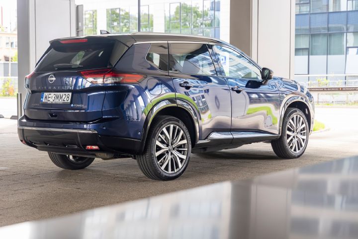 Nowy Nissan X‑Trail Tekna+ – nadwozie