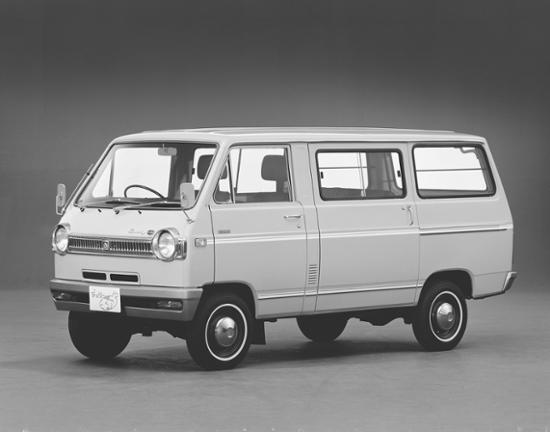 1973 Nissan Caravan Van DX