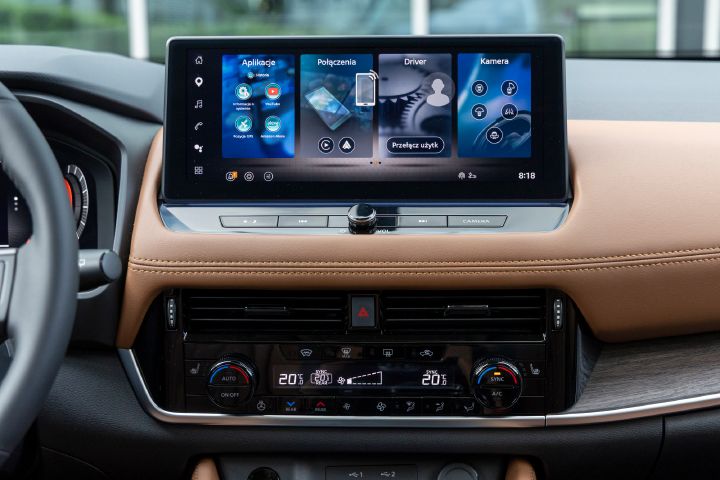Nowy Nissan X‑Trail Tekna+ – wnętrze