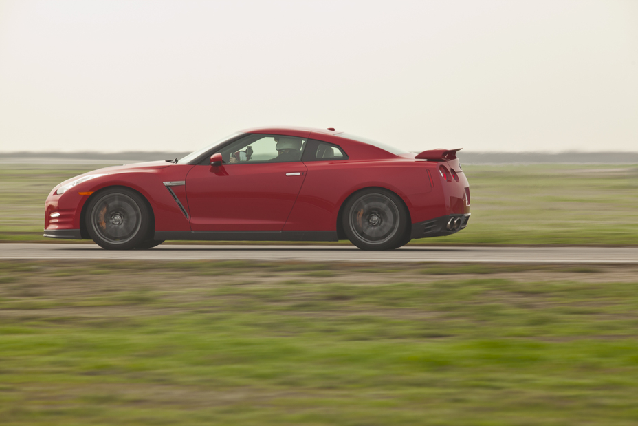 2012 Nissan GT-R Press Kit