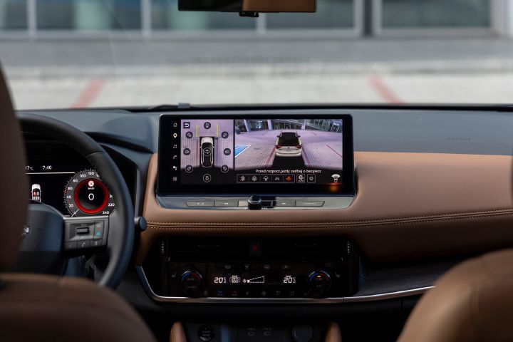 Nowy Nissan X‑Trail Tekna+ – wnętrze
