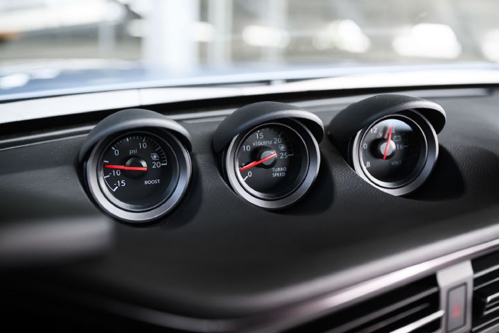 The triple pod gauges inside the