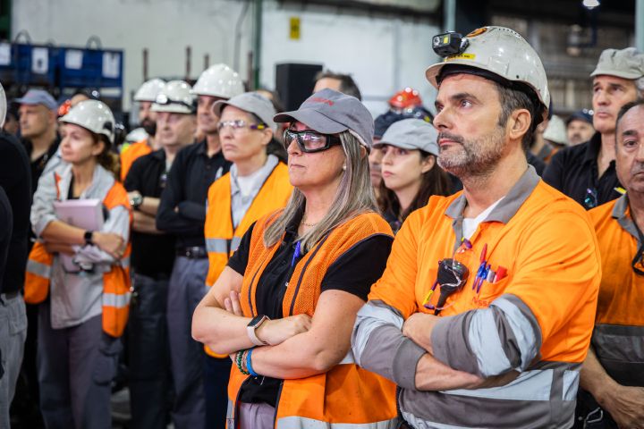 Equipo Nissan Cantabria durante el evento 100 millones de piezas, 100 millones de historias.