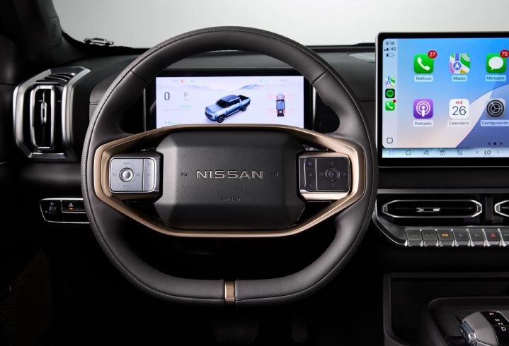 Nissan debuts the Frontier Pro PHEV globally in Mexico.
