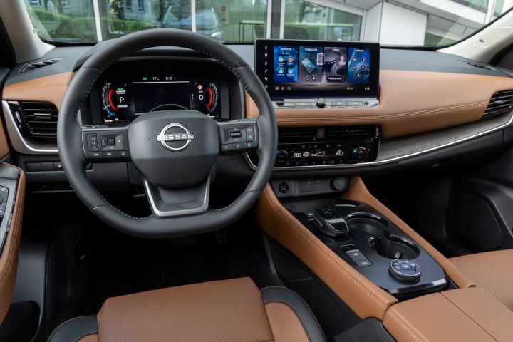 Nowy Nissan X‑Trail Tekna+ – wnętrze
