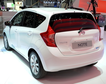 NEW NISSAN NOTE ON 2013 GENEVA MOTOR SHOW STAND