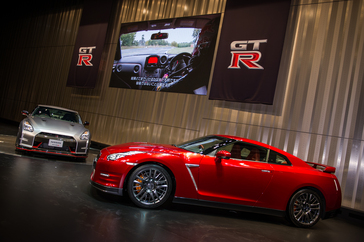 TOKYO (November 19, 2013) - On a stage, under lights and before the flash of cameras, the new Nissan GT-R and GT-R NISMO bowed on the eve of the Tokyo International Motor Show.