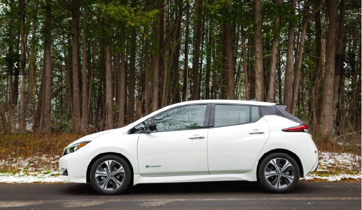 Left side view of the 2020 Nissan LEAF.