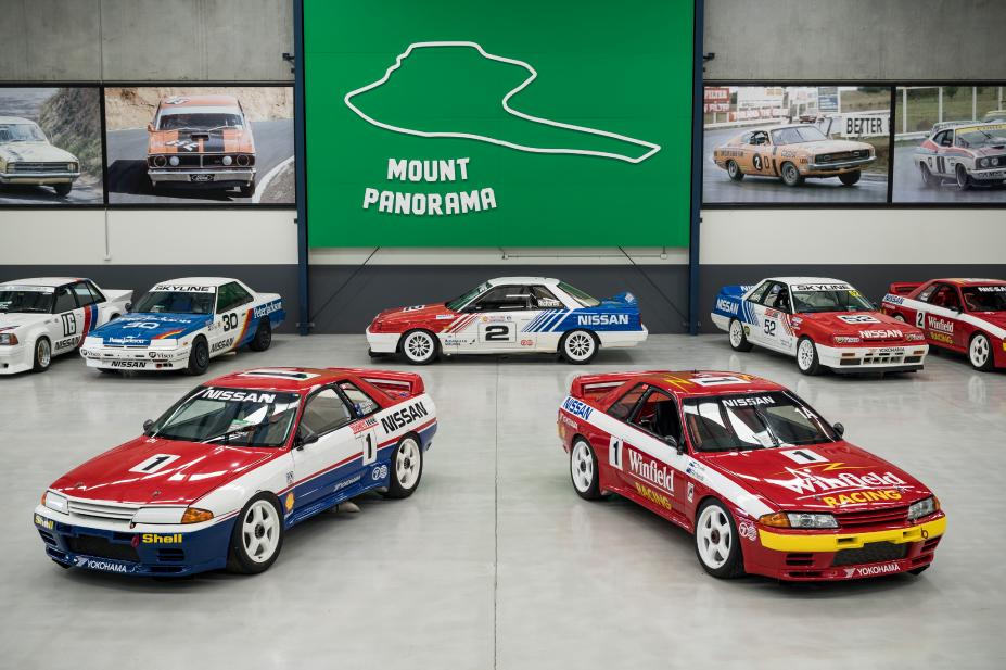 1991 Nissan Skyline GT‑R and 1992 Nissan Skyline GT‑R Bathurst race cars in racing livery