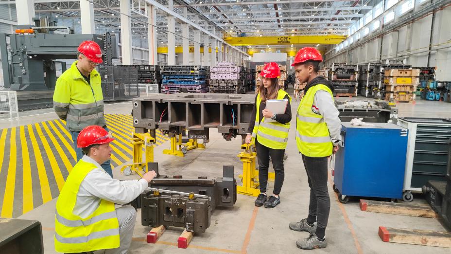 Nissan lanza la duodécima edición del programa “EVolve Graduate Program”