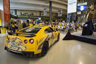 In a press conference today attended by Mayor Megan Barry, team executives and players, Nissan announced that it has donated this very special 2017 GT-R supercar to the Nashville Predators Foundation, which supports a variety of local Nashville charities. The $109,990 GT-R Premium model is custom-painted in Preds’ official colors and graphics. The special Nissan GT-R will be the main attraction in an upcoming Predators Foundation fundraising auction that was also announced today.