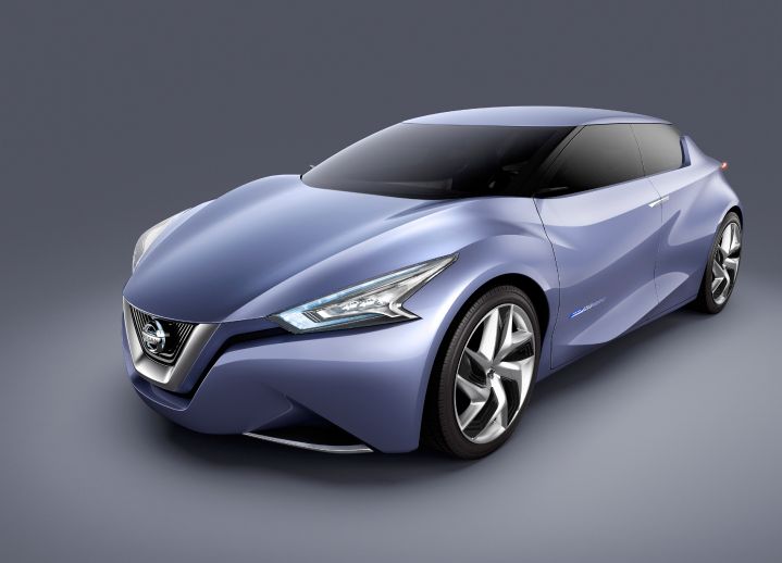a front and side profile view of a Nissan Friend-ME Concept vehicle